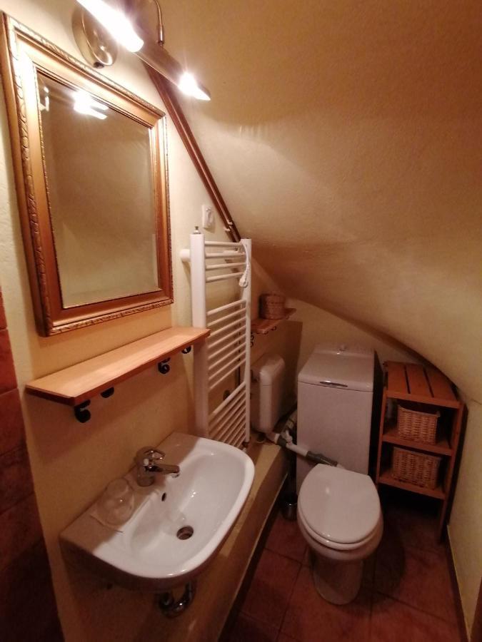 Holiday House Apartment Voukov Mlin Smarje pri Jelsah Exteriör bild